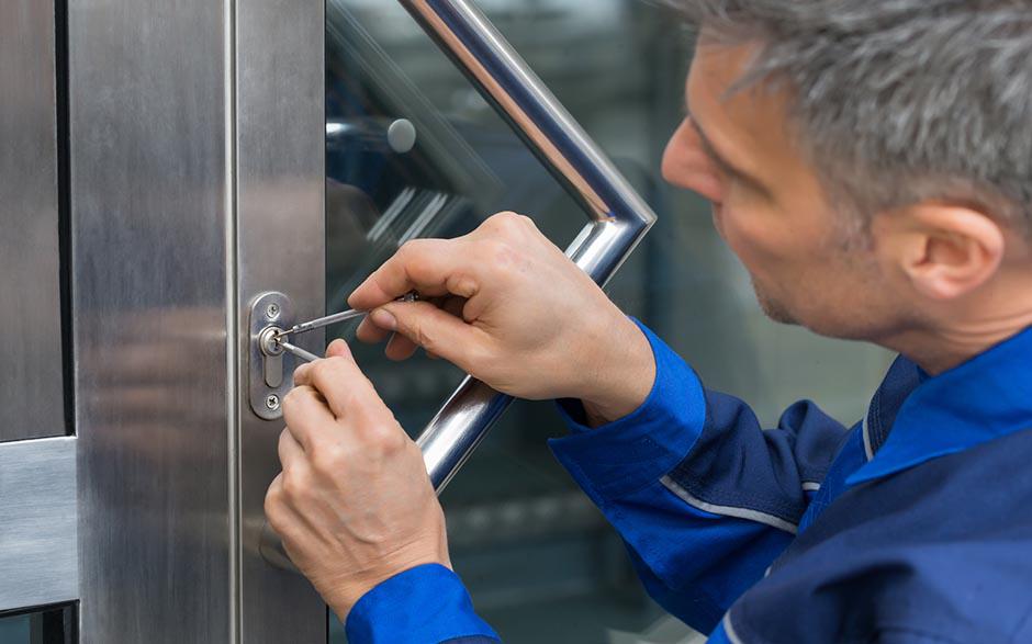changer serrure porte fenetre Dugny